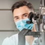 Microscop stomatologic – este cu adevărat util?